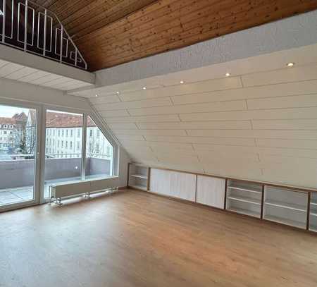 Zeitlose Eleganz auf zwei Ebenen – Moderne 3,5-Zimmer-Maisonette in Bestlage