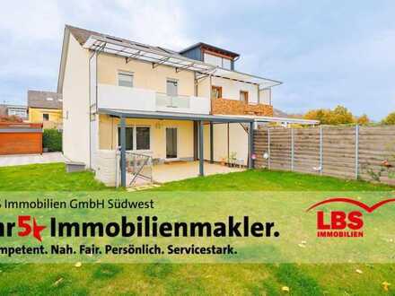 Schöne Doppelhaushälfte mit großem Garten!