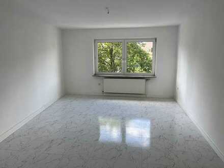 Erstbezug nach Sanierung mit Balkon: moderne 4-Zimmer-Wohnung in Dortmund
