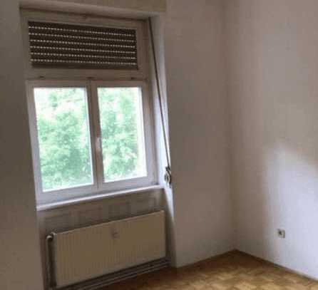 Schön geschnittene 2 Zimmer Wohnung nähe Friedrichsweiher