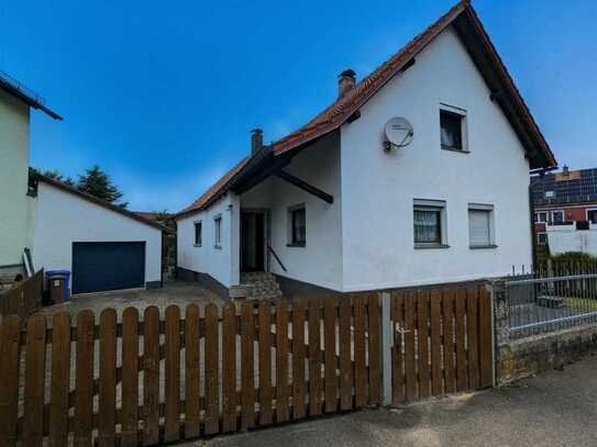 Renovierungsbedürftiges Haus mit Potential - Zweifamilienhaus mit weiterem Bauplatz in Waldmün