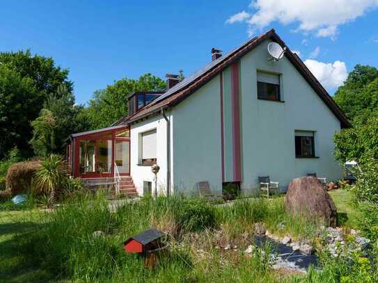 Großzügiges, freistehendes Einfamilienhaus im Grünen vor den Toren Landshuts