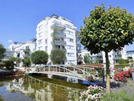 Exklusive 3-Zimmer-Terrassenwohnung mit Balkon und EBK in Regensburg West