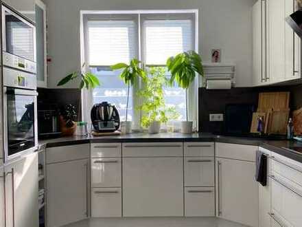 Stilvolle 3-Zimmer-Wohnung mit Balkon und Einbauküche in Göttingen
