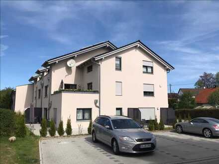Stilvolle, neuwertige 2-Zimmer-DG-Wohnung mit Balkon in Forstern