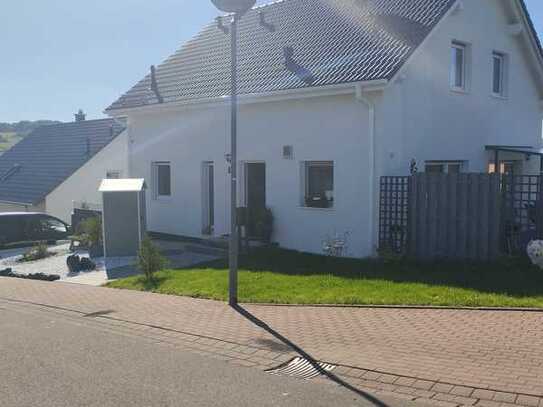 Einfamilienhaus mit Einliegerwohnung