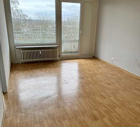 2 Zimmer Wohnung mit Balkon - alles neu und modern