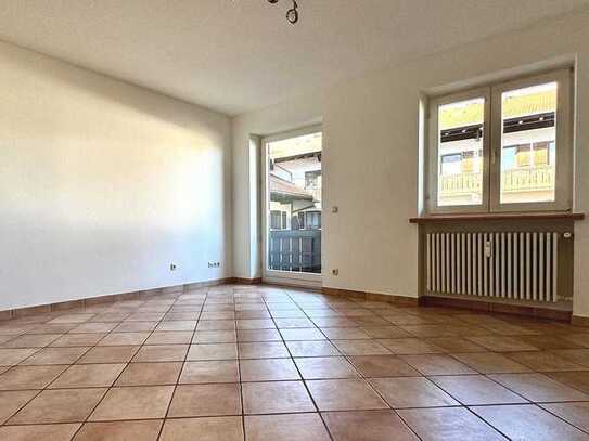 Hochwertige 2-Zimmer-Wohnung mit Balkon in Marquartstein!