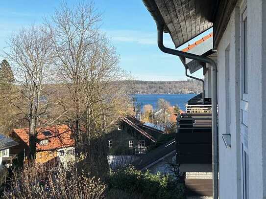 Liebevoll möblierte und vollständig renovierte 2-Zimmer-Wohnung mit EBK in Schondorf am Ammersee