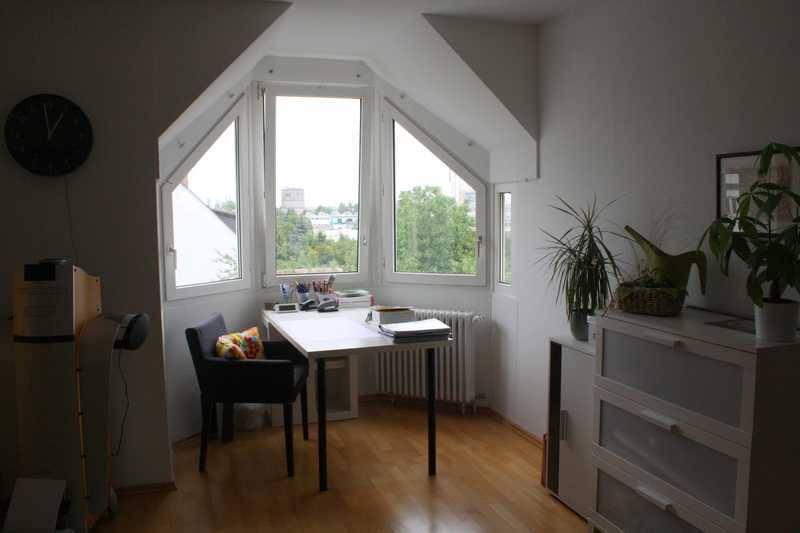                                                               Moderne 2 ZiKB Dachgeschosswohnung incl. Einbauk&uuml;che in Ludwigshafen Gartenstadt                                                       in Gartenstadt (Nürnberg)
