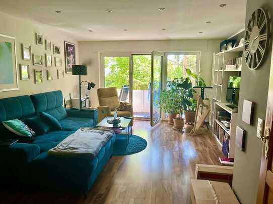 Moderne Eigentumswohnung mit großem, hellen Balkon in Top-Lage!