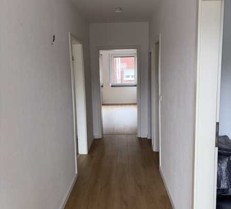 Helle Wohnung im Herzen von MG-Odenkirchen.
