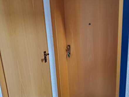 Freundliche 3-Zimmer-Terrassenwohnung mit Balkon und EBK in Kriegsfeld