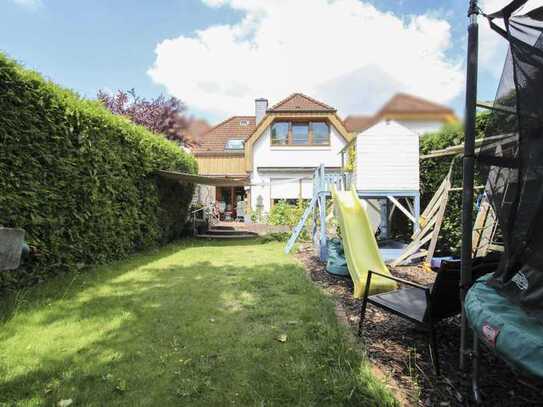 Top gepflegtes Reihenmittelhaus in Bielefeld-Quelle mit Garten und Garage