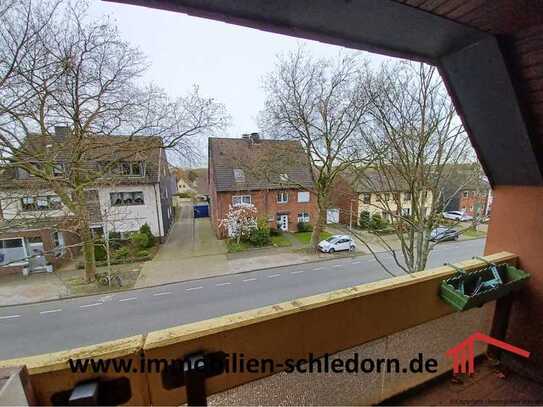 Maisonette-Eigentumswohnung mit Balkon, Dachstudio, Dachterrasse, Kamin u. Garage in Oberhausen!