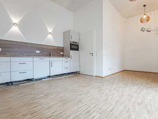 Erstbezug KF70 1-Zimmer EG mit großem Balkon, EBK, Stpl, Bad, Diele & Keller