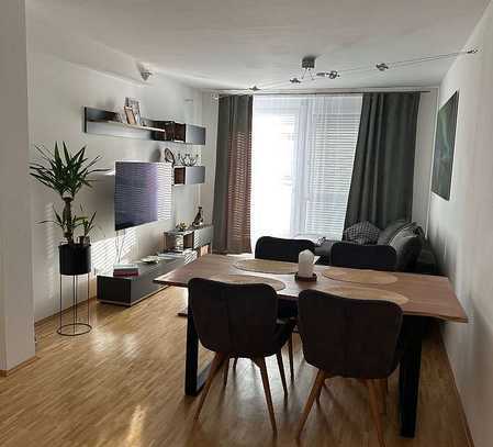 Geschmackvolle, sanierte 2-Raum-Wohnung mit EBK in Neu-Isenburg