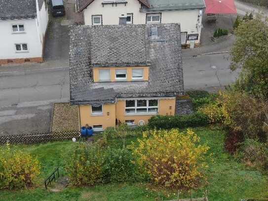 Gemütliches Einfamilienhaus mit großem Ackerland in ruhiger Lage von Bad Schwalbach-Ramschied