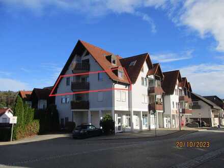 Großzügige 3-1/2-Zimmer-Wohnung mit Stellplatz und Weitblick im Zentrum von Abtsgmünd!