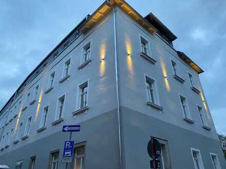Helle 4-Zimmer-Wohnungen mit Balkon und Dachloggia mitten in Hof