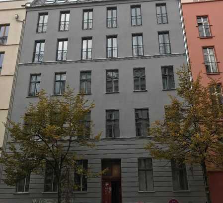 Altbau-Schmuckstück in Perfekter Lage - Berlin, Mitte