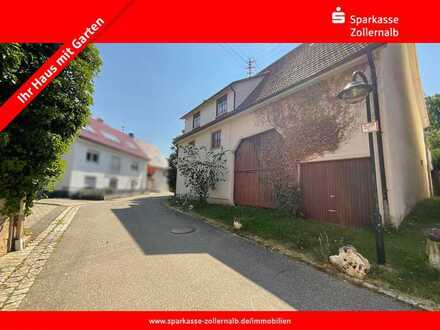 Gepflegtes Einfamilienhaus mit einer Doppelgarage
