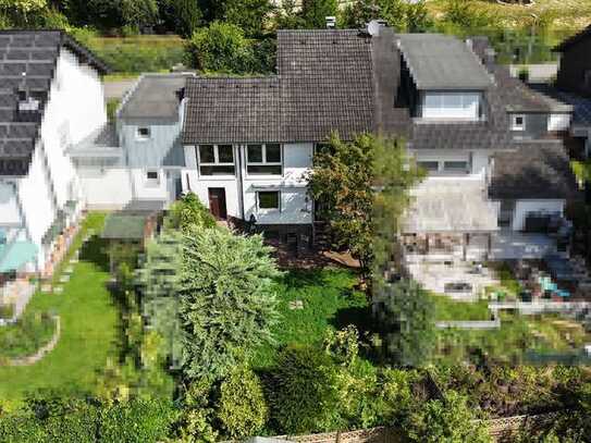 Ein Platz für die Familie - Doppelhaushälfte mit Garten und Fernblick in Overath-Vilkera