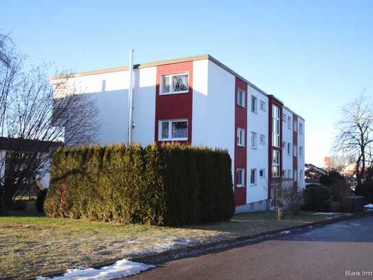 Schöne 3,5 Zimmer Wohnung mit Südbalkon, Keller und Garage