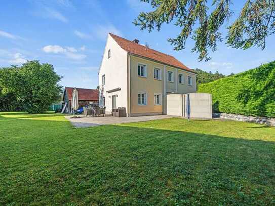 Saniertes Einfamilienhaus mit großem Garten