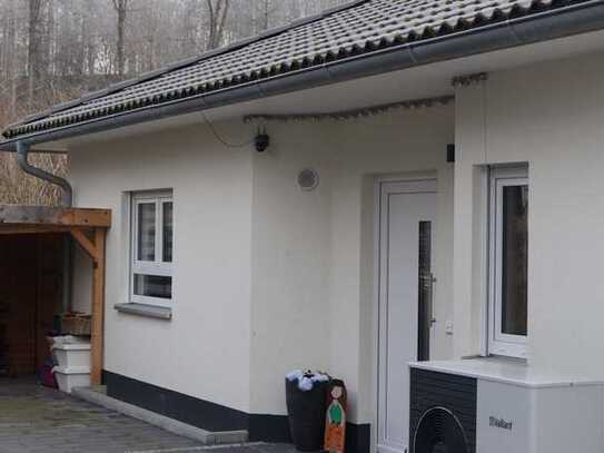 Gelegenheit - Zauberhafter Bungalow neuwertig mit liebevoll angelegtem Garten