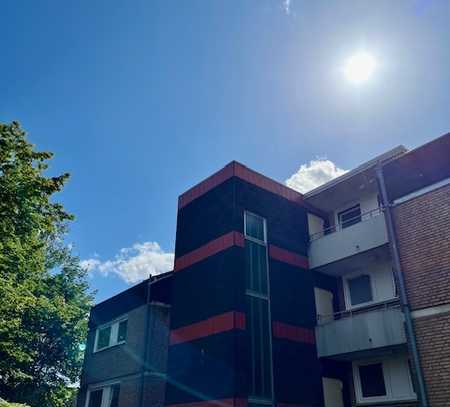 Schöne 2-Raumwohnung mit großem Balkon und Einbauküche in guter Lage