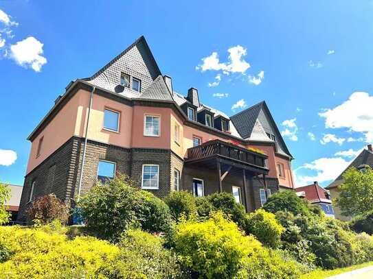 3-Raum-Wohnung mit sonnigem Balkon und Ausblick