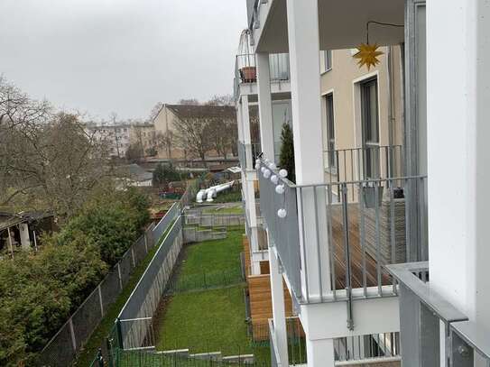 Schöne, geräumige zwei Zimmer Wohnung in Berlin, Friedrichsfelde (Lichtenberg)