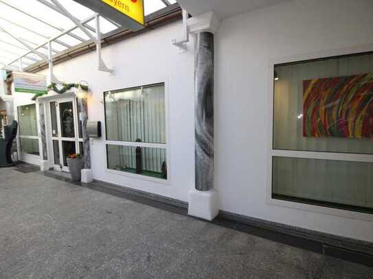 Moderne Gewerbe-/Büro-/Praxisfläche in absoluter TOP-Lage im Herzen von Bad Griesbach