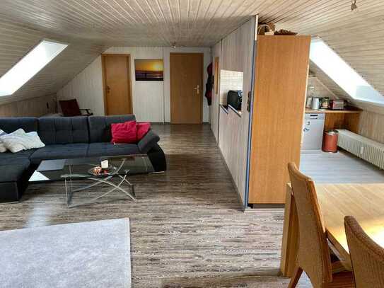 2-Zimmer-Dachgeschoss-Singlewohnung in Billigheim