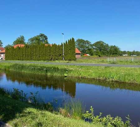 * Baugrundstück direkt am Kanal *

Ostfriesisch wohnen