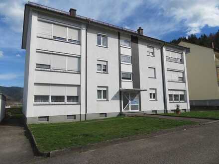 Renovierte und helle 4-Zimmer Wohnung in zentrumsnaher Lage von Hausach