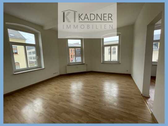 Lieblingsplatz? Gemütliche 2 Zimmer Wohnung im 1.OG, EBK möglich
