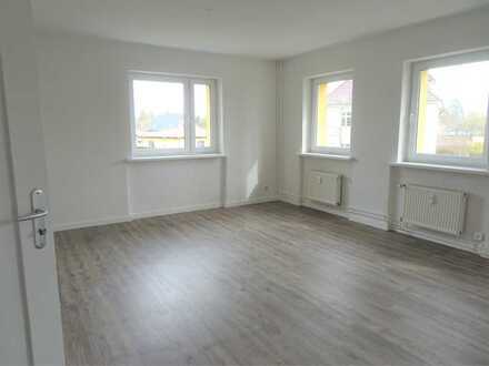 Helle, großzügige 2-Zimmer-Wohnung in ruhiger Lage