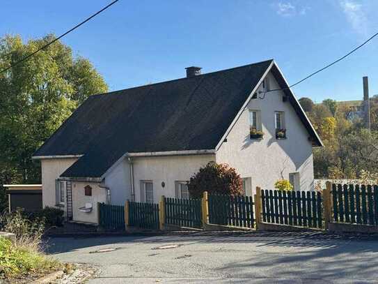 Wie wäre es 2025 mit einem Eigenheim? Gemütliches Einfamilienhaus in Bärenstein!