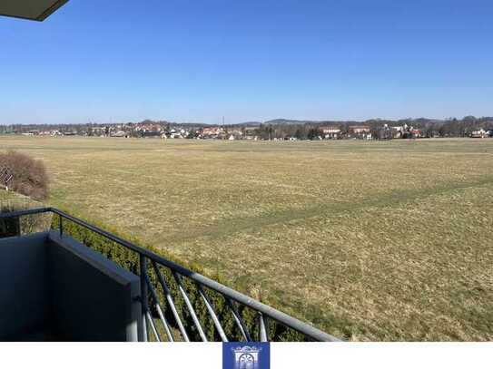 Großzügige 2-Zimmerwohnung mit Balkon, separater Küche und Wannenbad!