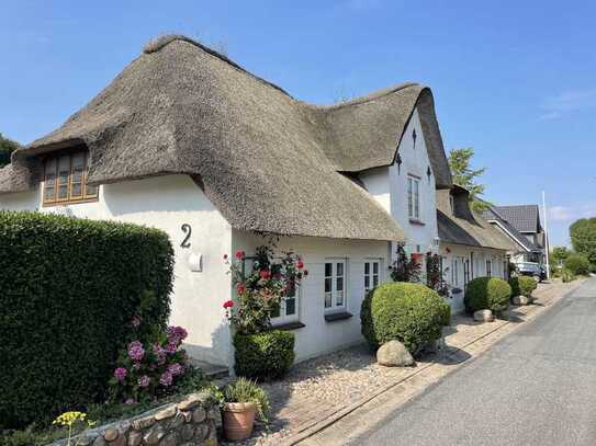 Boldixum: Friesenhaus-Juwel aus 1732 in ruhiger Lage bietet vielfältige Nutzungsmöglichkeiten!