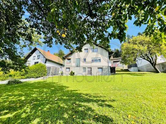 Wohnhaus mit großem Grundstück in bester Aussichtslage von Hohenwarth