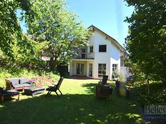 Kinderfreundliches Einfamilienhaus mit malerischen Garten in Bad Soden Altenhain