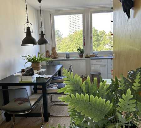 Helle 3-Zimmer-Wohnung mit Balkon und EBK in Mannheim