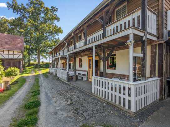 Reitanlage mit 2 EFH, Ferienwohnungen Reitanlagen und Stallungen