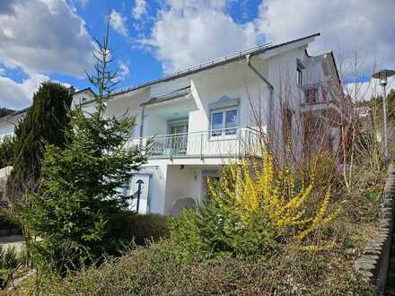 Charmante 3,5-Zimmer-Terrassenwohnung mit Einbauküche, ideal gelegen in Tuttlingen