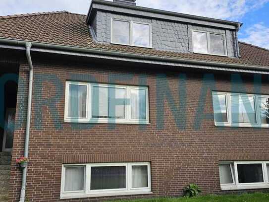 Exklusives Zweifamilienhaus in Ruhiger Lage !