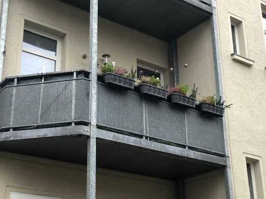 schöne Altbauwohnung mit Balkon im grünen Markkleeberg zu verkaufen