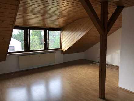 Gemütliche 3 Zimmer Dachwohnung